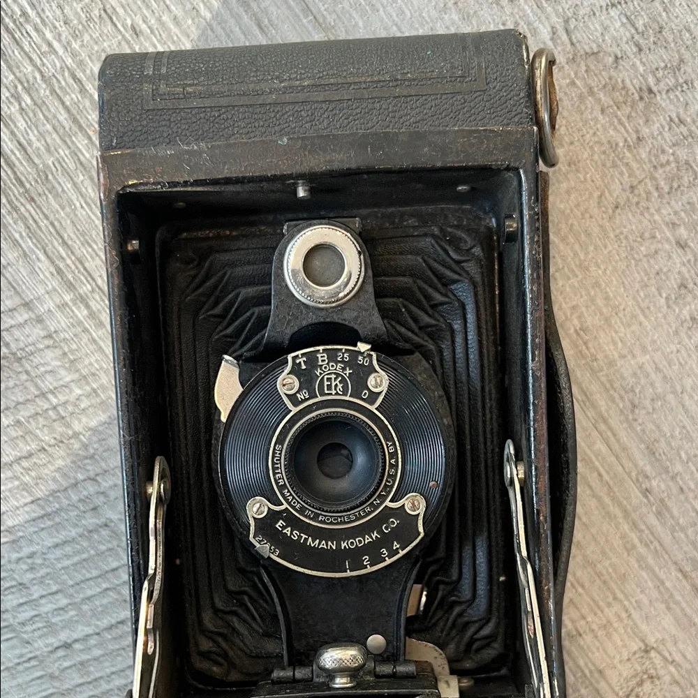 Eastman Kodak Classic Folding Camera - Black